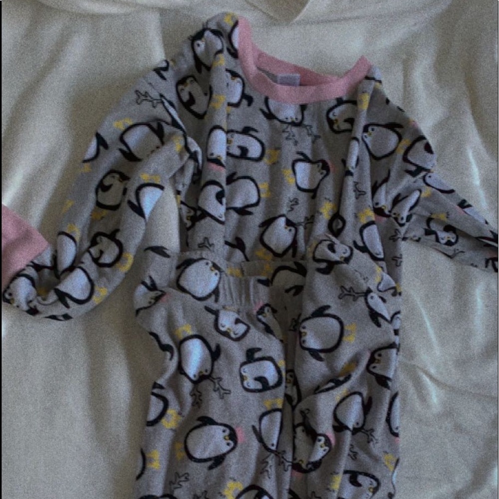 Penguin pajama set!